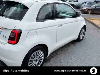 Photo 39 Fiat 500  e 95 ch