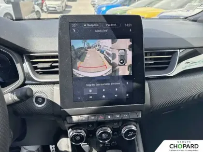 Photo 12 Renault Captur  E-Tech full hybrid 145