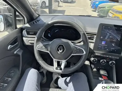 Photo 16 Renault Captur  E-Tech full hybrid 145