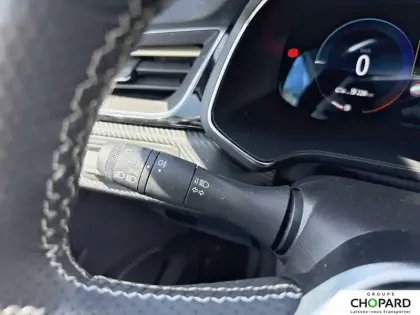 Photo 18 Renault Captur  E-Tech full hybrid 145