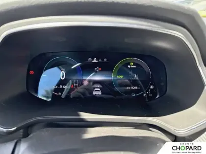 Photo 20 Renault Captur  E-Tech full hybrid 145