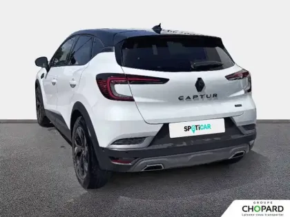 Photo 6 Renault Captur  E-Tech full hybrid 145