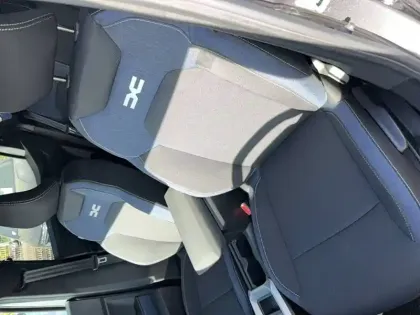 Photo 16 Dacia Duster  Hybrid 140