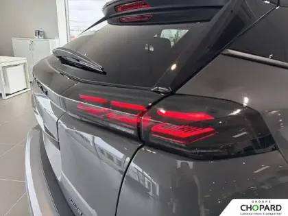 Photo 23 Peugeot 2008  Hybrid 145 e-DCS6