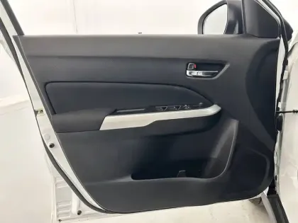 Photo 31 Suzuki Vitara  1.6 VVT