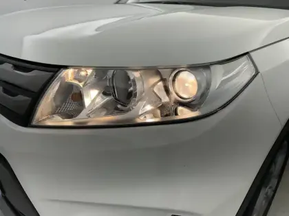 Photo 46 Suzuki Vitara  1.6 VVT