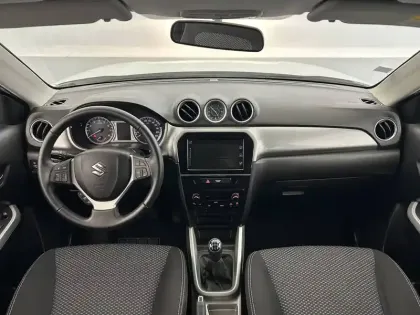 Photo 48 Suzuki Vitara  1.6 VVT