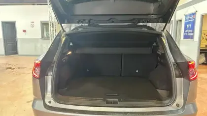 Photo 9 Renault Austral  E-Tech hybrid 200