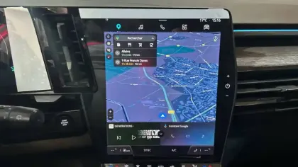 Photo 11 Renault Austral  E-Tech hybrid 200