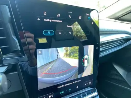 Photo 29 Renault Megane  E-Tech EV60 220 ch optimum charge