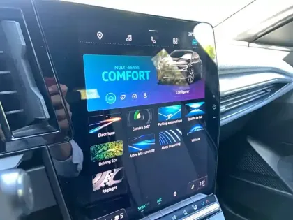 Photo 28 Renault Megane  E-Tech EV60 220 ch optimum charge