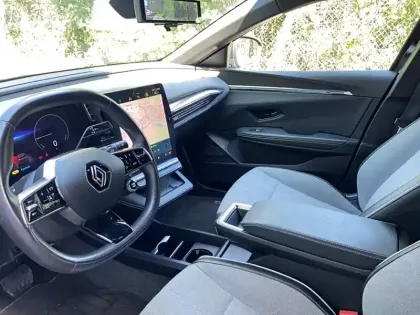 Photo 8 Renault Megane  E-Tech EV60 220 ch optimum charge