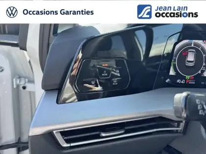 Photo 16 Volkswagen Golf  1.5 eHybrid 204 DSG6