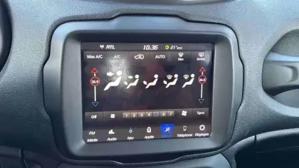 Photo 24 Jeep Renegade  1.6 l MultiJet 120 ch BVR6