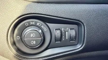 Photo 15 Jeep Renegade  1.6 l MultiJet 120 ch BVR6