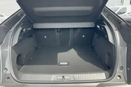 Photo 8 Peugeot 3008  Hybrid 145 e-DCS6