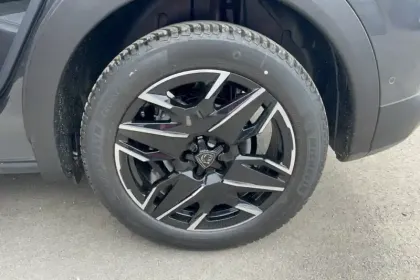 Photo 11 Peugeot 3008  Hybrid 145 e-DCS6