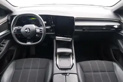 Photo 8 Renault Austral  E-Tech hybrid 200