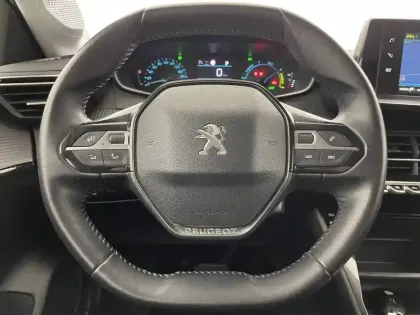 Photo 23 Peugeot 208  Electrique 50 kWh 136ch
