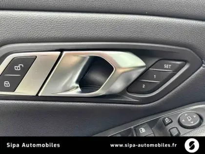 Photo 25 BMW Serie 3 Touring 320d xDrive 190 ch BVA8