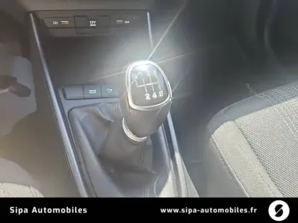 Photo 17 Hyundai Bayon  1.0 T-GDi 100 Hybrid 48V