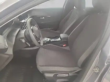 Photo 10 Peugeot 208  Electrique 50 kWh 136ch