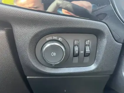 Photo 19 Opel Corsa  1.2 Turbo Hybrid 110 ch Autom