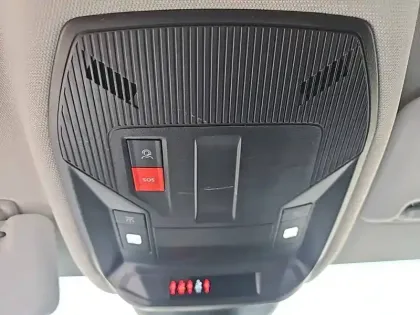 Photo 17 Peugeot 308  BlueHDi 130ch S&S EAT8