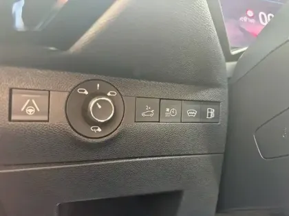 Photo 24 DS DS 7  Hybride Rechargeable E-Tense 300 EAT8 4x4