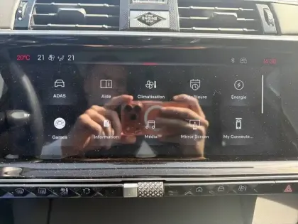 Photo 20 DS DS 7  Hybride Rechargeable E-Tense 300 EAT8 4x4