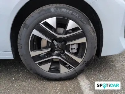 Photo 12 Peugeot 208  Hybrid 110 ch e-DCS6