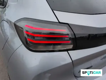 Photo 16 Peugeot 208  Hybrid 110 ch e-DCS6