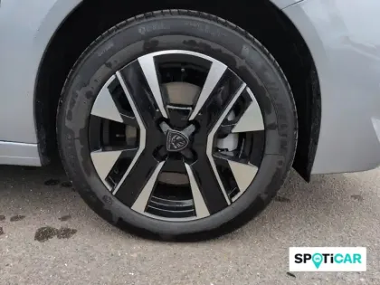 Photo 12 Peugeot 208  Hybrid 110 ch e-DCS6