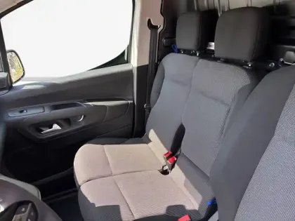 Photo 11 Peugeot Partner E- FGN 136 CH M CHARG UT MAJ 54 KWH AUT