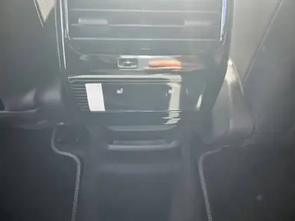 Photo 14 Peugeot 3008  Electrique 210 ch 73 kWh