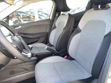 Photo 9 Renault Clio  Eco-G 100 ch GSR2