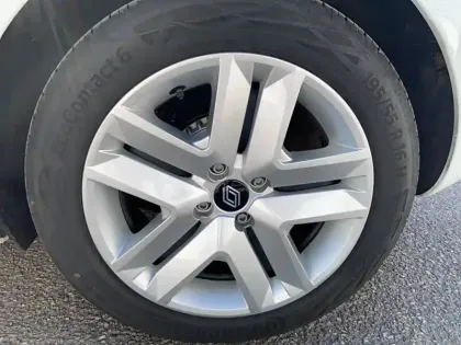 Photo 29 Renault Clio  Eco-G 100 ch GSR2