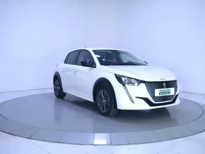 Photo 8 Peugeot 208  Electrique 50 kWh 136ch