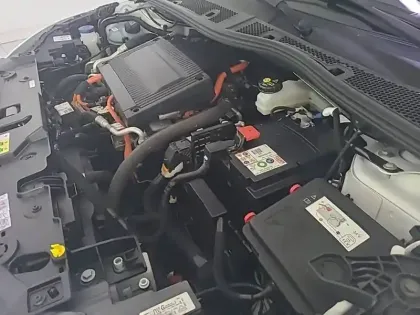 Photo 11 Peugeot 208  Electrique 50 kWh 136ch