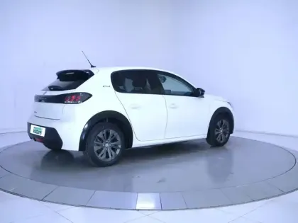 Photo 9 Peugeot 208  Electrique 50 kWh 136ch