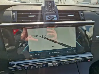 Photo 18 DS DS 7 DS7 Crossback Hybride E-Tense 300 EAT8 4x4