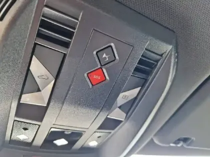 Photo 20 DS DS 7 DS7 Crossback Hybride E-Tense 300 EAT8 4x4