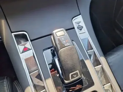 Photo 13 DS DS 7 DS7 Crossback Hybride E-Tense 300 EAT8 4x4