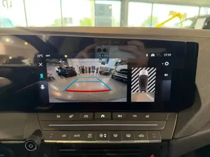 Photo 20 Opel Astra  1.2 Turbo Hybride 145 ch Automatique