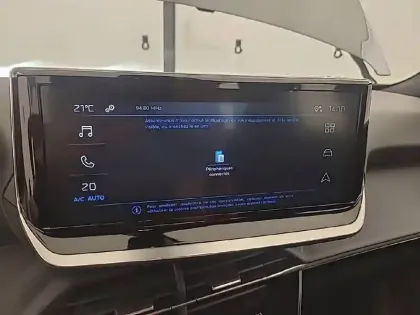 Photo 14 Peugeot 2008  PureTech 100 S&S BVM6
