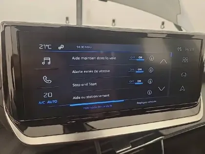 Photo 19 Peugeot 2008  PureTech 100 S&S BVM6