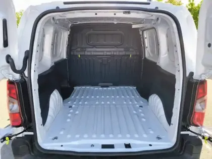 Photo 5 Peugeot Partner E- FGN 136 CH M CHARG UT MAJ 54 KWH AUT