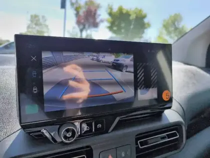 Photo 14 Peugeot Partner E- FGN 136 CH M CHARG UT MAJ 54 KWH AUT