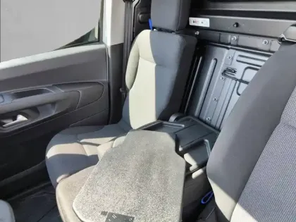 Photo 11 Peugeot Partner E- FGN 136 CH M CHARG UT MAJ 54 KWH AUT