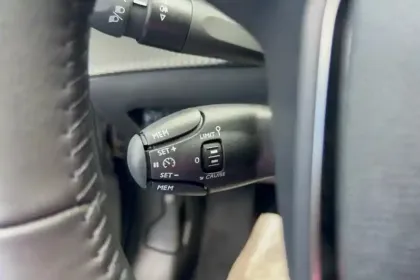 Photo 35 Peugeot 2008  Hybrid 110 e-DCS6